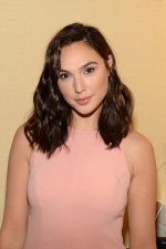 gal-gadot-at-abc-in-new-york-city-05-23-2017-1.jpg