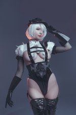 Michi Kyunn cosplay Officer 2B - NierAutomata (1).jpg