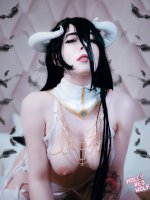 MollyRedWolf cosplay Albedo - Overlord (18).jpg