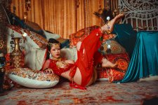 TiTi - Stuff red luan (1).jpg