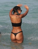 0_Leigh-Anne-Pinnock-bikini-picture-905250.jpeg