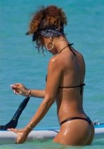 rihanna2.jpg