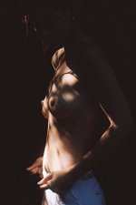 Liza Molnar-Nude-1-leakedmodels.com.jpg