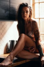 Emily Rackham-Nude-10-leakedmodels.com.jpg