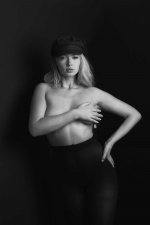 Shannon Milligan-Nude-3-leakedmodels.com.jpg