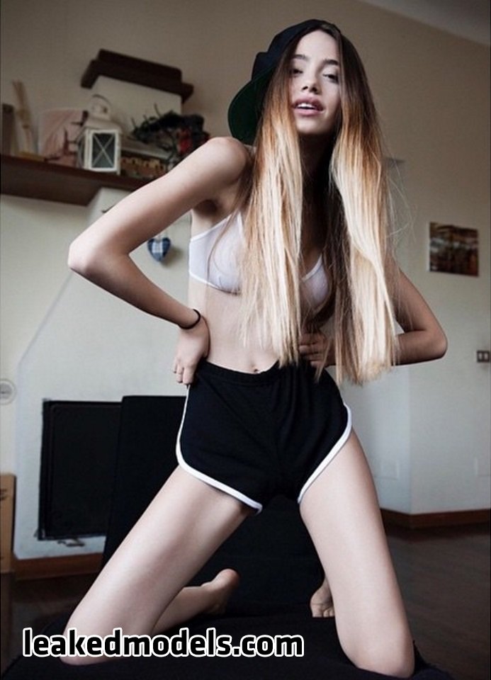 ella ayalon leaked nude leakedmodels.com 0017 1 - Ella Ayalon – ellaayalon Instagram Sexy Leaks (25 Photos)