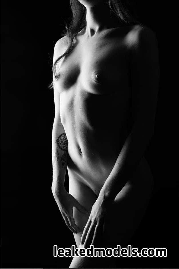 laura frappe leaked nude leakedmodels.com 0005 - Laura Frappe – laura_frappe Instagram Nude Leaks (43 Photos)