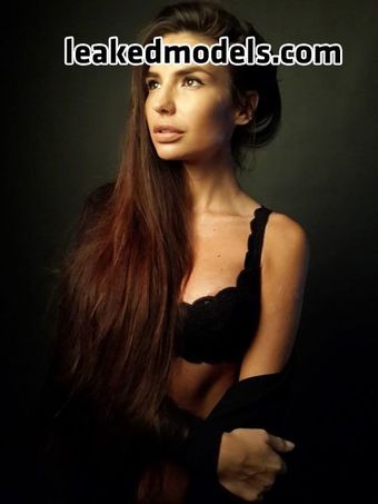 Alona Mandel-Suslova Nude Leaks OnlyFans Photo 1