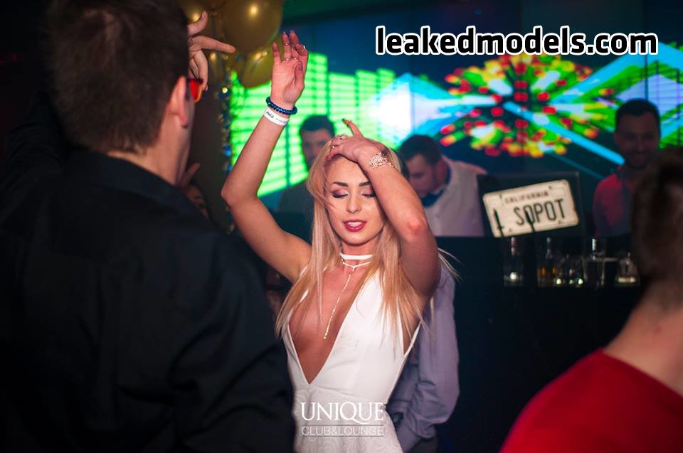 jul.heic leaked nude leakedmodels.com 0015 - Julia Wójtowicz – jul.heic Instagram Nude Leaks (16 Photos)